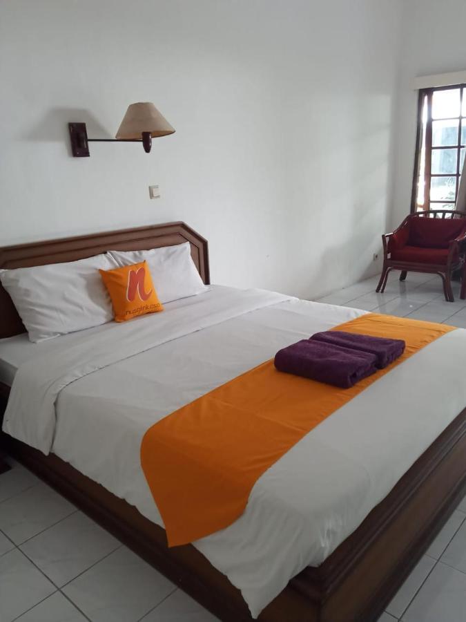 Hotel Sanashtri By Shm Bonorejo ภายนอก รูปภาพ