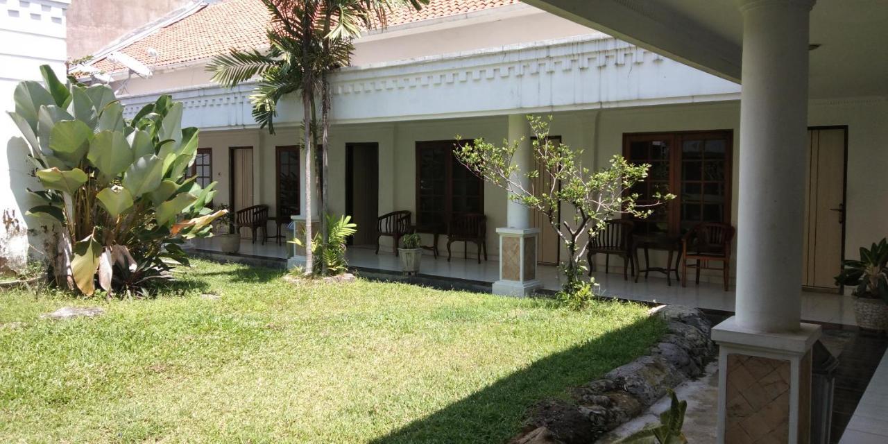 Hotel Sanashtri By Shm Bonorejo ภายนอก รูปภาพ